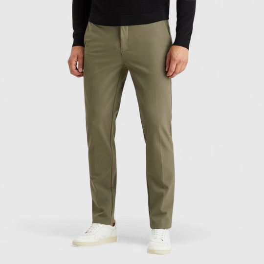 VTR2508600-6497 Vanguard V12 Chino Tech Stretch Tea Leaf / Groen