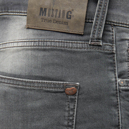 mustang jeans oregon tapered grey 1006793 4000 883 crop