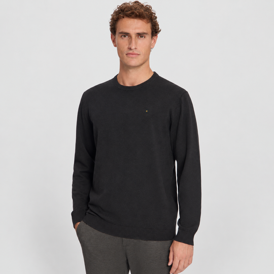 No Excess Melange Jumper trui in Dark Brown / Donkerbruin, modelfoto schuin aanzicht, afbeelding 4