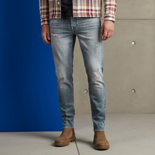 ctr2308710 agd shiftback regular aged grey destroyed cast iron jeans crop5