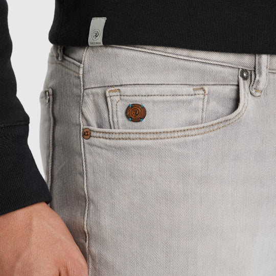 ctr2402725-dgt riser slim desert grey tone cast iron jeans denim crop2