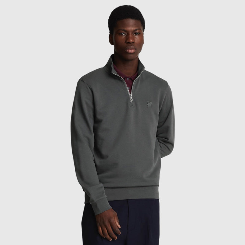 ML2022TON-W635 Lyle & Scott Tonal Eagle Quarter Zip Sweat