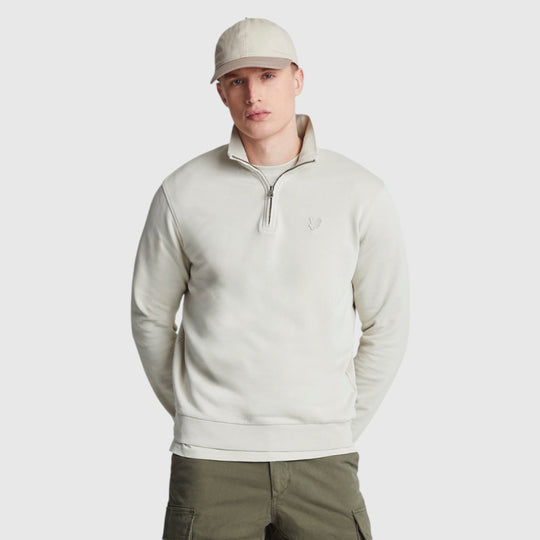 ML2022TON-W870 Lyle & Scott Tonal Eagle Quarter Zip Sweat