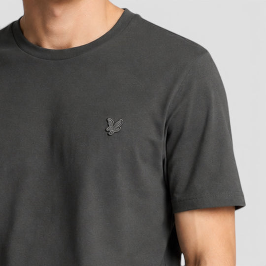 TS400TON-W635 Lyle & Scott Tonal Eagle T-Shirt Gunmetal