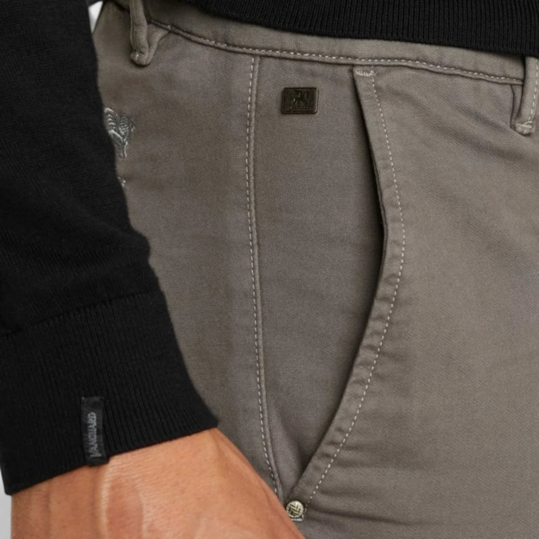 VTR2508624-9044 Vanguard V9 Chino Dobby Stretch Grey / Grijs