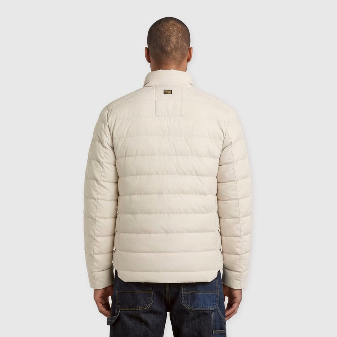 G-Star RAW Foundation Liner jack D24276-D518-1214 in Dark Brick, achteraanzicht op model