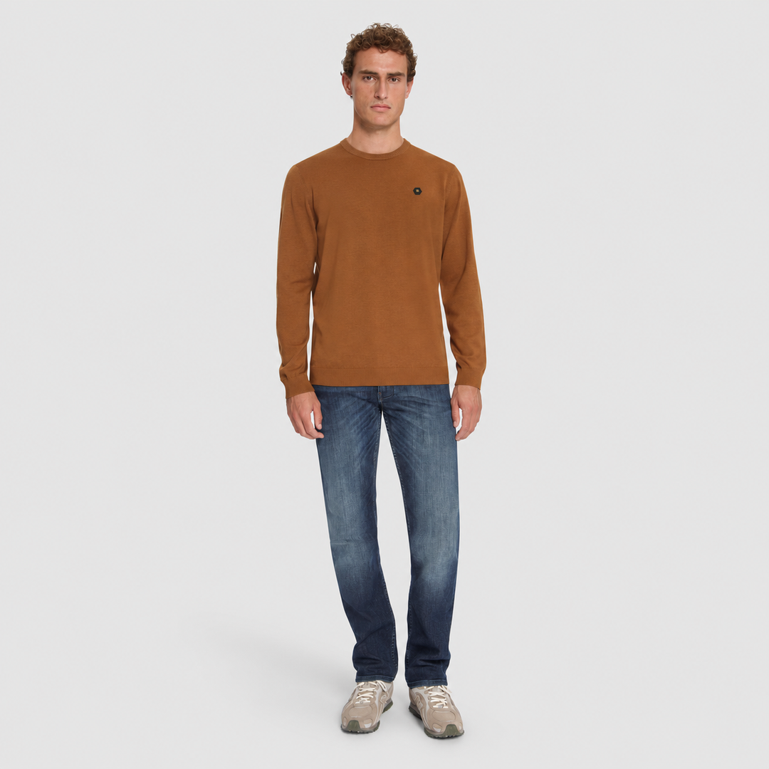 No Excess Trui Melange Caramel 33210890SN-048, volledige outfit op model