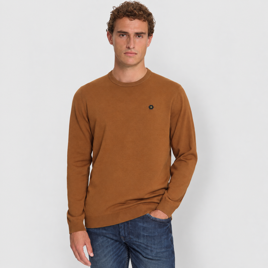 No Excess Trui Melange Caramel 33210890SN-048, schuin aanzicht op model