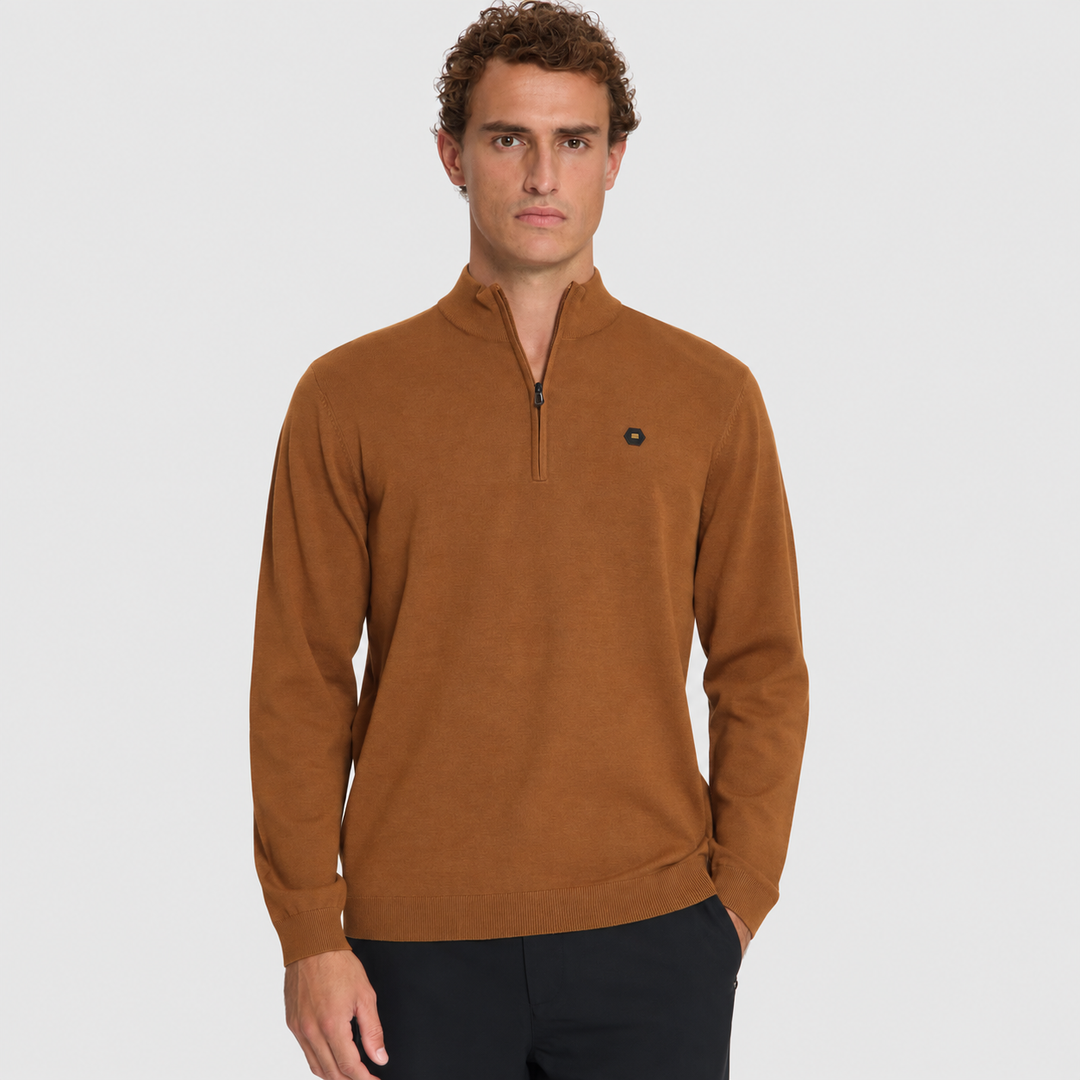 No Excess Trui Half-Zip Melange Caramel 33210895SN-048, schuin aanzicht op model