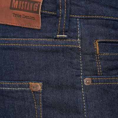 mustang jeans oregon tapered navy 3116 5357 590 crop