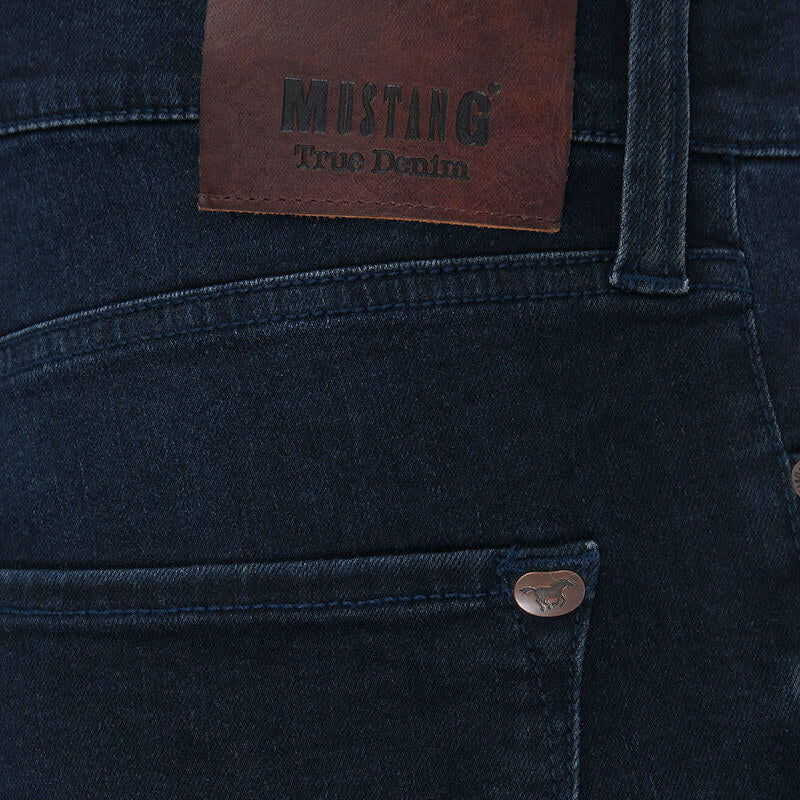 mustang jeans vegas 1008948 5000 883 crop5